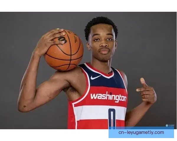 阿夫迪亚谈背伤僵硬教练制止